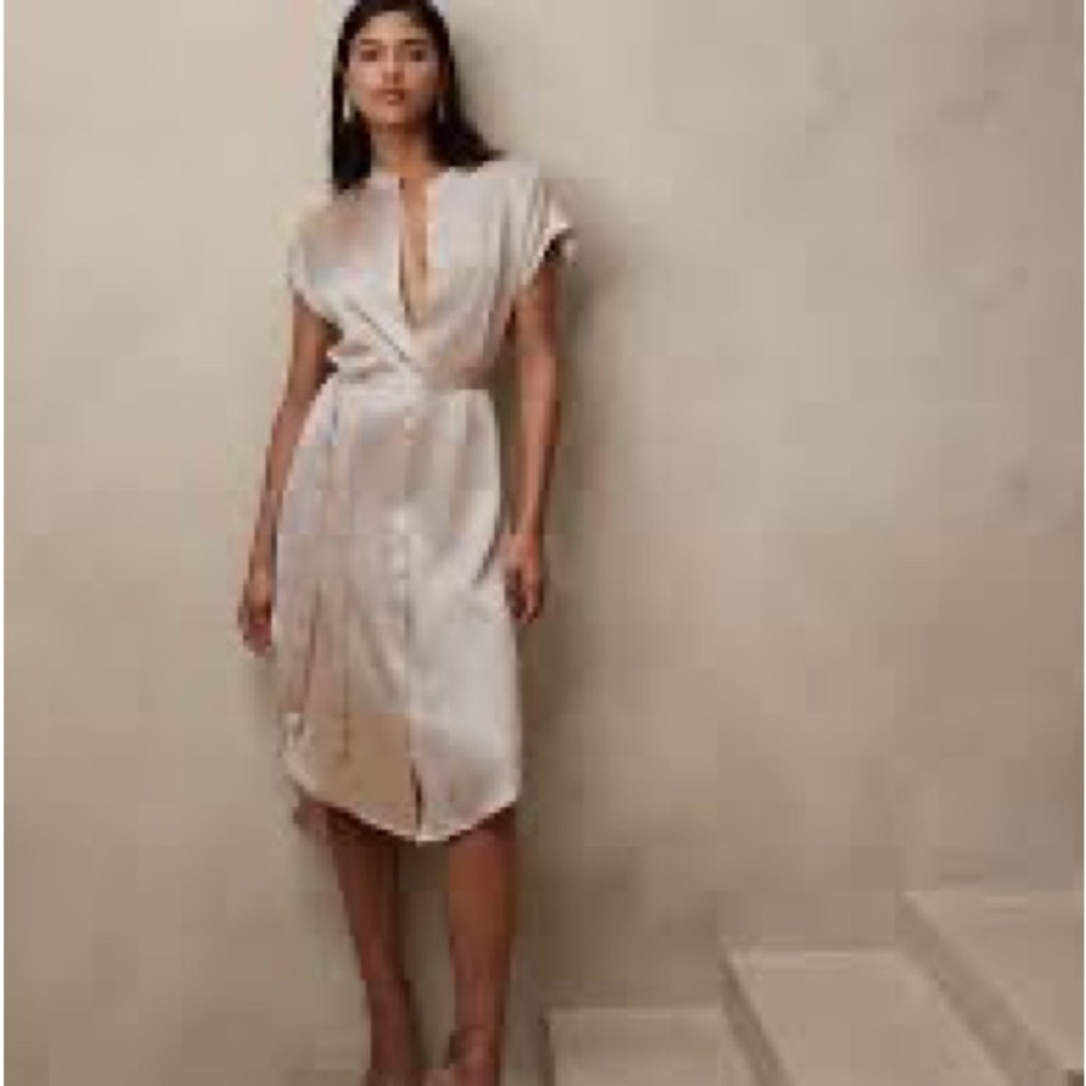 Serenade Banana Republic 100% silk satin shirtdress beige Petite Medium NWT